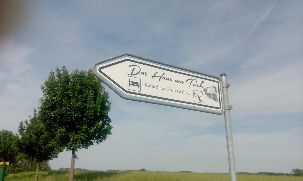 Das Haus Am Teich Gross Grabow Exteriér fotografie