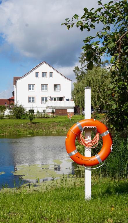 Das Haus Am Teich Gross Grabow Exteriér fotografie